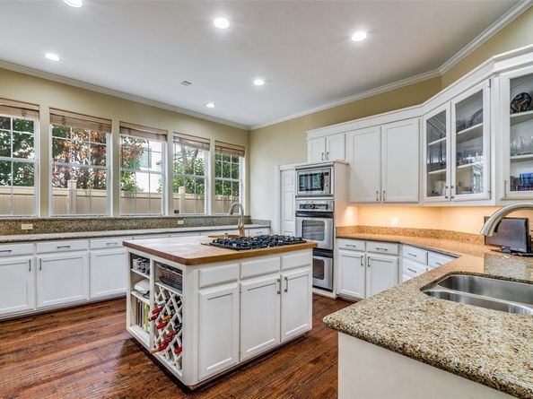 18107  Hollow Oak Court , Dallas Texas 75287