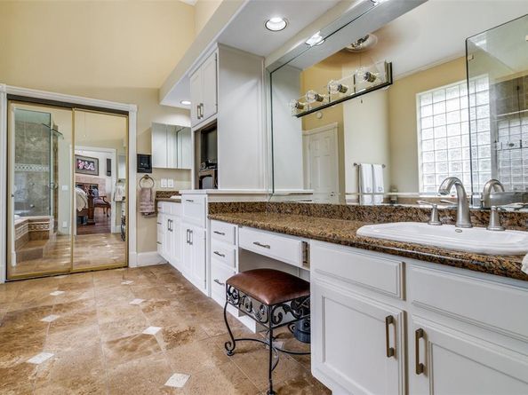 18107  Hollow Oak Court , Dallas Texas 75287