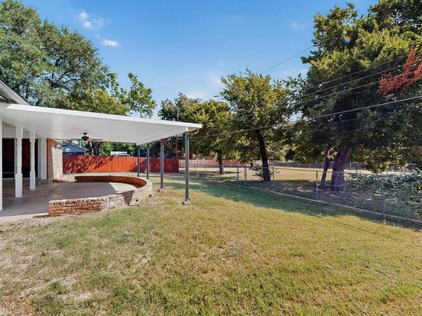 1208  Birch Street , Hurst Texas 76053