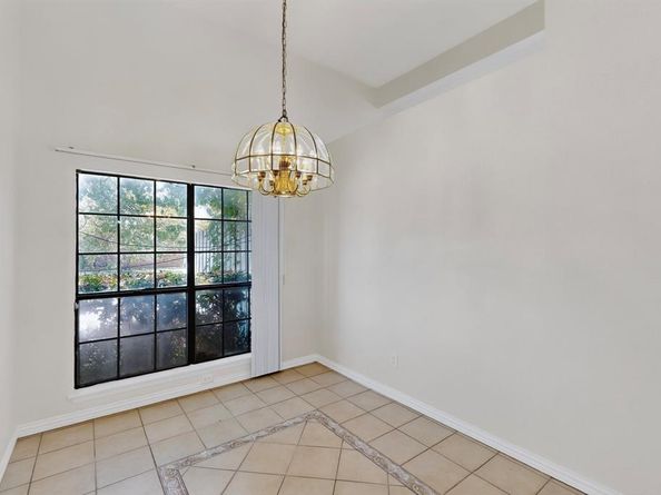 9568  Jennie Lee Lane , Dallas Texas 75227