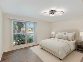 9568  Jennie Lee Lane , Dallas Texas 75227