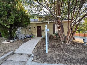 421 N Patton Avenue , Dallas Texas 75203