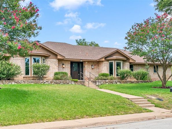 311  Woodbrook Drive , DeSoto Texas 75115