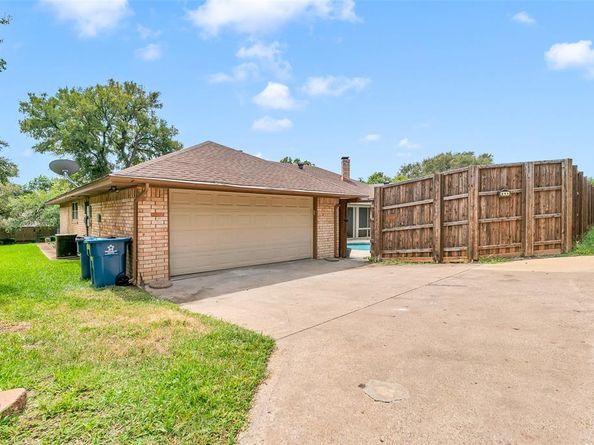 311  Woodbrook Drive , DeSoto Texas 75115