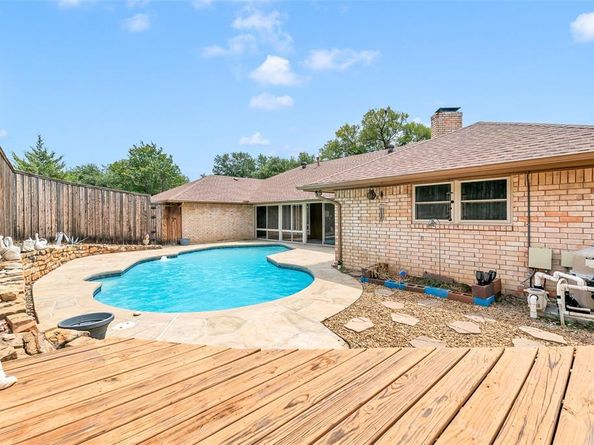 311  Woodbrook Drive , DeSoto Texas 75115