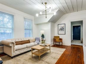 1409 W Allen Avenue , Fort Worth Texas 76110