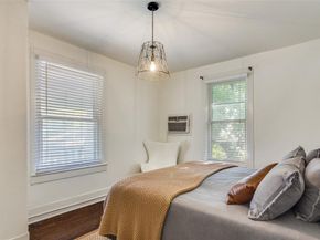 1409 W Allen Avenue , Fort Worth Texas 76110