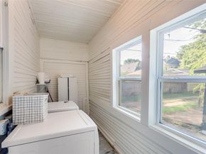 1409 W Allen Avenue , Fort Worth Texas 76110