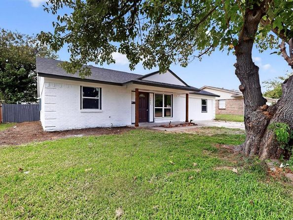 2825  Bamboo Street , Mesquite Texas 75150