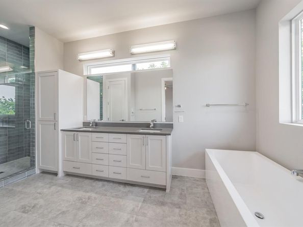 1004  Stafford Street , Dallas Texas 75208