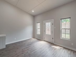 1004  Stafford Street , Dallas Texas 75208