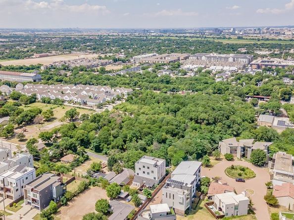 1004  Stafford Street , Dallas Texas 75208