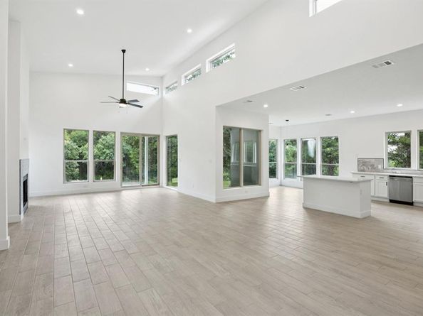 6939  Lacywood Lane , Dallas Texas 75227