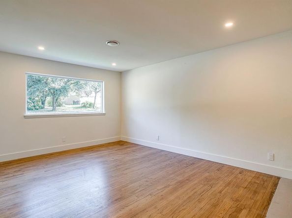 7013  Willis Avenue , Fort Worth Texas 76116