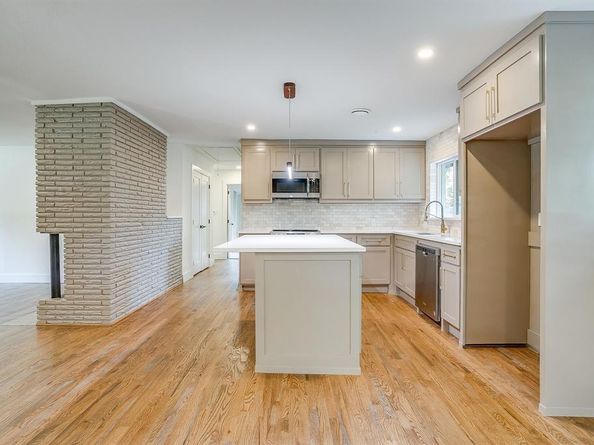 7013  Willis Avenue , Fort Worth Texas 76116