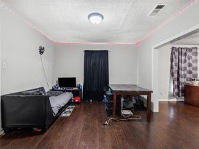 5101  Goodman Avenue , Fort Worth Texas 76107