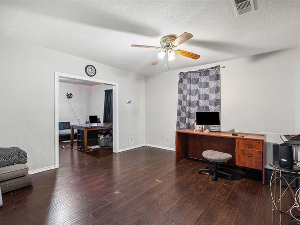 5101  Goodman Avenue , Fort Worth Texas 76107