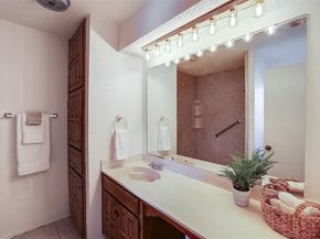 6517  OAK FOREST Court , Fort Worth Texas 76112