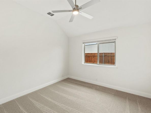 2808  Parkwood Circle , Denton Texas 76226