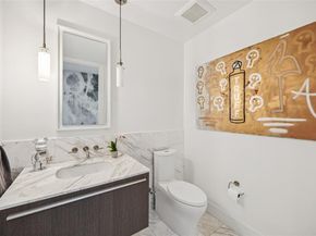 3130 N Harwood Street  1606, Dallas Texas 75201