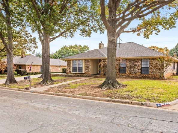 2626  Collard Road , Arlington Texas 76017