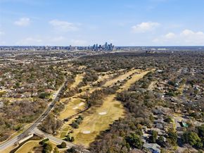 2535  Wedglea Drive  F127, Dallas Texas 75211