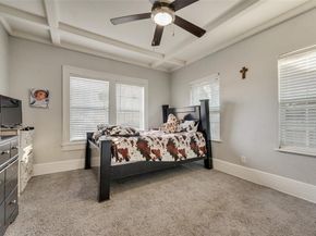 238 W Montana Avenue , Dallas Texas 75224