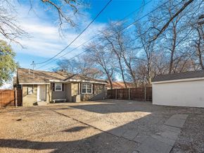 238 W Montana Avenue , Dallas Texas 75224