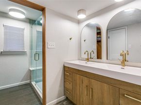 1225  Sleepy Hollow Court , Grapevine Texas 76051