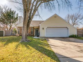 1225  Sleepy Hollow Court , Grapevine Texas 76051