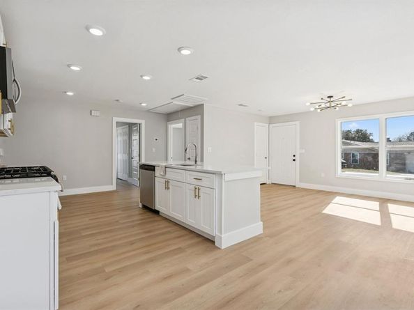 1521  Lattimore Street , Denton Texas 76209