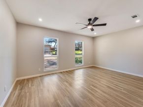 205  Laurel Street , Mansfield Texas 76063