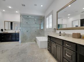 2008  La Salle  , Flower Mound Texas 75022