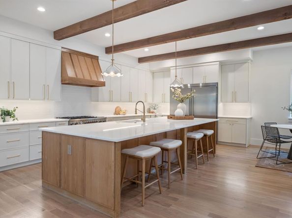 6437  Churchill Way , Dallas Texas 75230