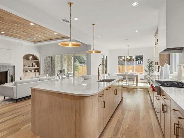 4164  Saranac Drive , Dallas Texas 75220