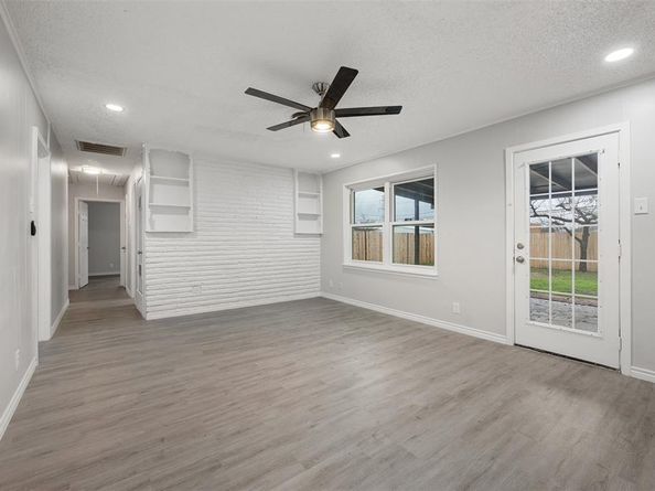 5920  Walraven Circle , Fort Worth Texas 76133
