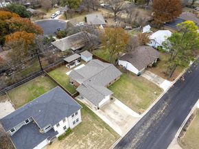 3304  Huisache Street , Denton Texas 76209