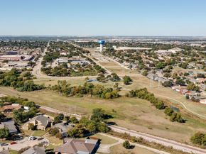 2109  Nob Hill , Carrollton Texas 75006