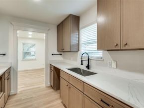 5323  Blaney Way , Dallas Texas 75227