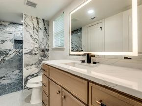 5323  Blaney Way , Dallas Texas 75227