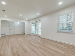 5323  Blaney Way , Dallas Texas 75227