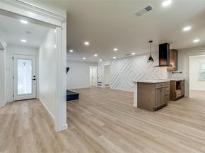 5323  Blaney Way , Dallas Texas 75227