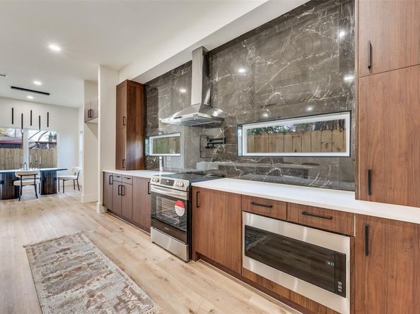 1836  Pueblo Street , Dallas Texas 75212