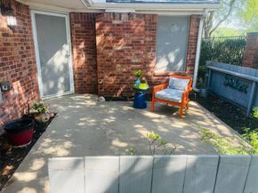 1004  Bridges Drive , Arlington Texas 76012