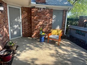1004  Bridges Drive , Arlington Texas 76012