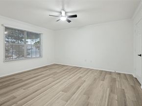 1004  Bridges Drive , Arlington Texas 76012