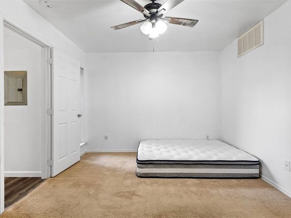 9831  Walnut Street  113, Dallas Texas 75243