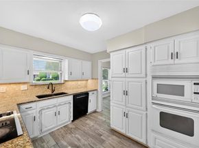 3908  Country Club Drive W, Irving Texas 75038
