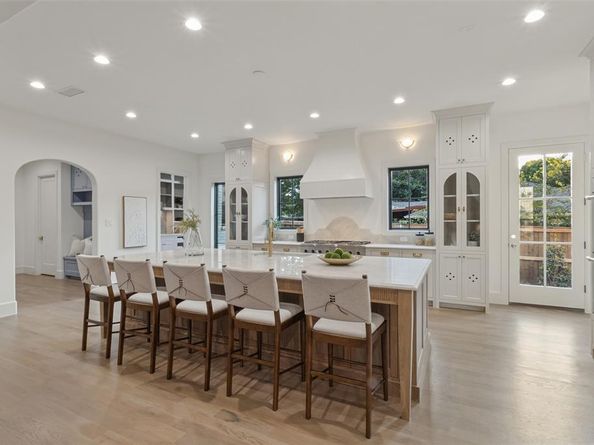 6910  Wabash Circle , Dallas Texas 75214