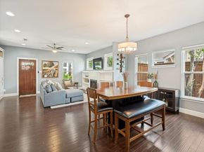 630 N Edgefield Avenue , Dallas Texas 75208